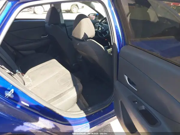 KMHLM4AGXMU140233 2021 HYUNDAI ELANTRA - Image 8