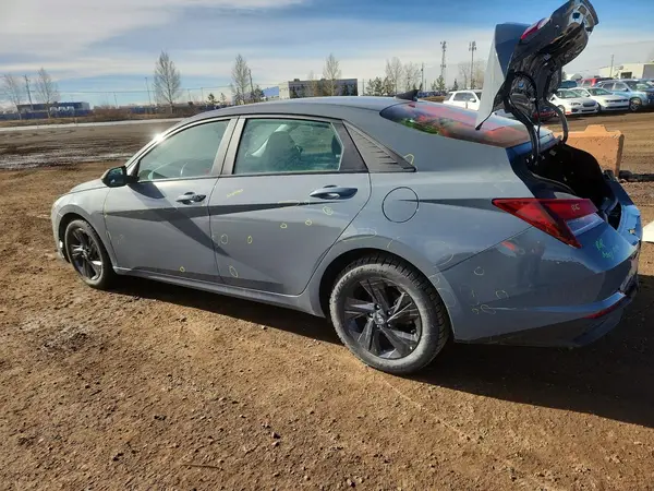 KMHLM4AGXMU140460 2021 HYUNDAI ELANTRA - Image 2