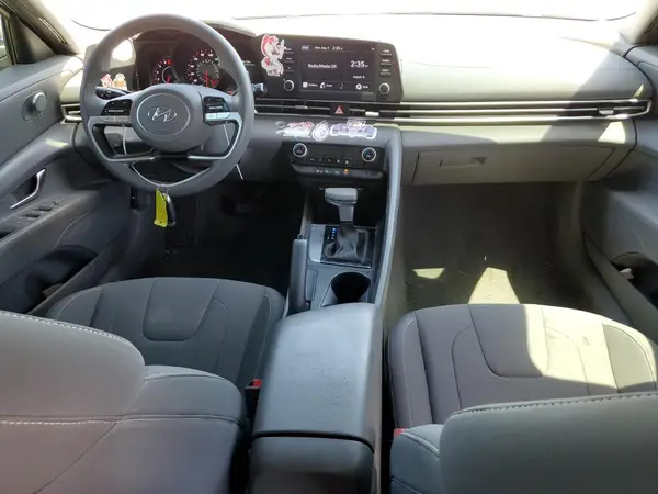 KMHLM4AGXMU141561 2021 HYUNDAI ELANTRA - Image 8
