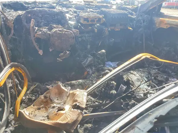 KMHLM4AGXMU145707 2021 HYUNDAI ELANTRA - Image 8