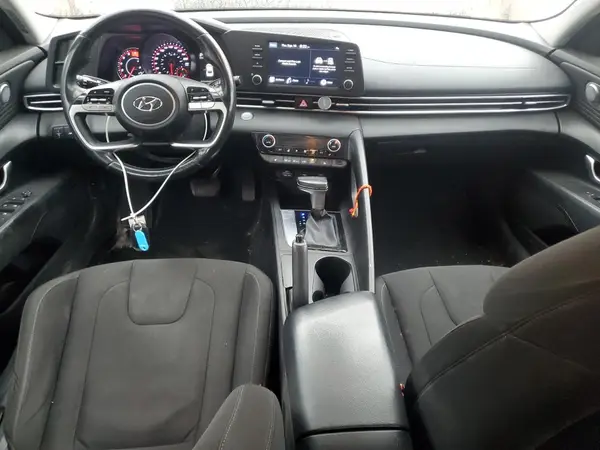 KMHLM4AGXMU147666 2021 HYUNDAI ELANTRA - Image 8