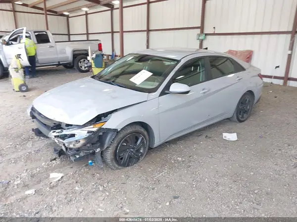 KMHLM4AGXMU159669 2021 HYUNDAI ELANTRA - Image 2