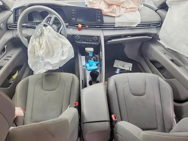 KMHLM4AGXMU164032 2021 HYUNDAI ELANTRA - Image 8