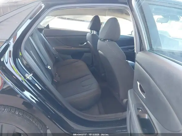 KMHLM4AGXMU179775 2021 HYUNDAI ELANTRA - Image 8