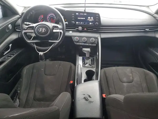 KMHLM4AGXNU215904 2022 HYUNDAI ELANTRA - Image 8