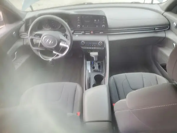 KMHLM4AGXNU218219 2022 HYUNDAI ELANTRA - Image 8