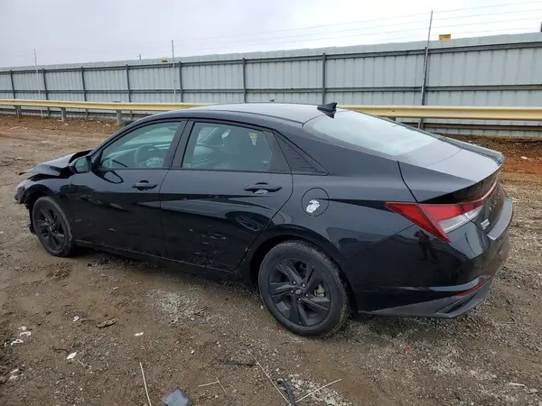 KMHLM4AGXNU240964 2022 HYUNDAI ELANTRA - Image 2