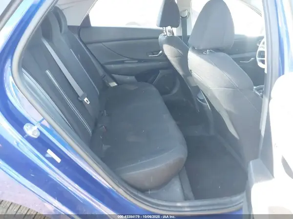 KMHLM4AGXNU244013 2022 HYUNDAI ELANTRA - Image 8