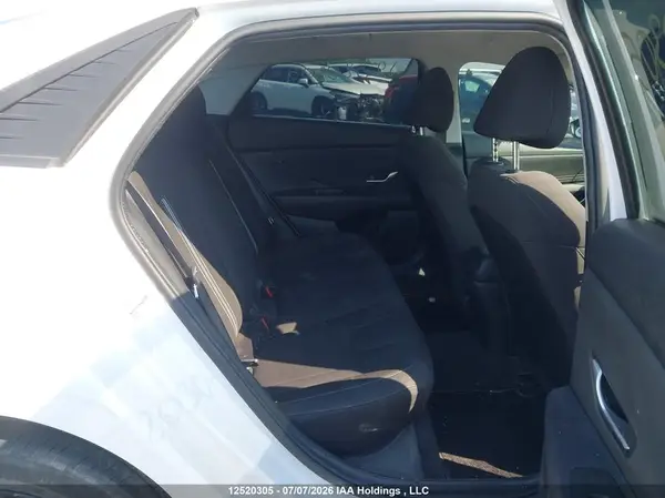 KMHLM4AGXNU247154 2022 HYUNDAI ELANTRA - Image 8