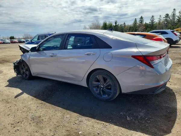 KMHLM4AGXNU247185 2022 HYUNDAI ELANTRA - Image 2