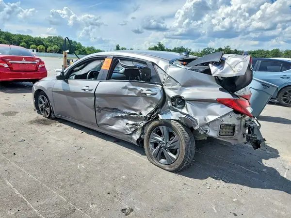 KMHLM4AGXNU254086 2022 HYUNDAI ELANTRA - Image 2