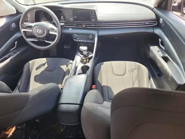KMHLM4AGXNU254086 2022 HYUNDAI ELANTRA - Image 8