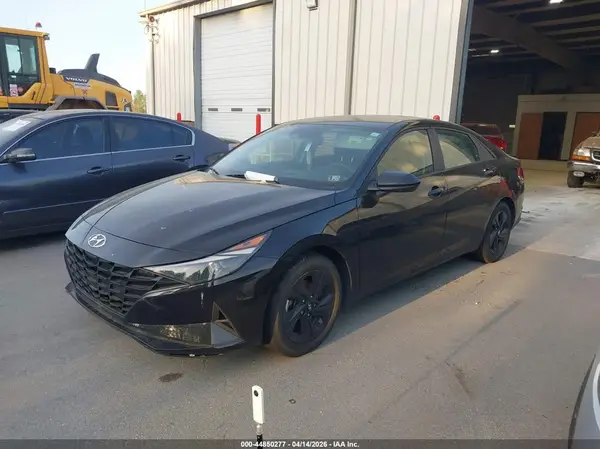 KMHLM4AGXNU260227 2022 HYUNDAI ELANTRA - Image 2