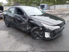 KMHLM4AGXNU260230 2022 HYUNDAI ELANTRA