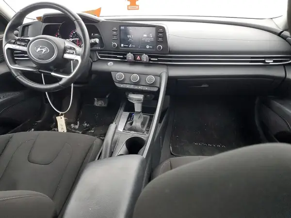 KMHLM4AGXNU261653 2022 HYUNDAI ELANTRA - Image 8