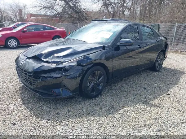 KMHLM4AGXNU272717 2022 HYUNDAI ELANTRA - Image 2