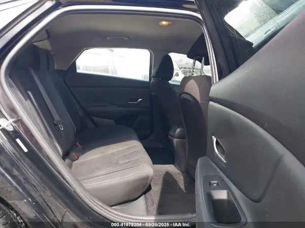 KMHLM4AGXNU272717 2022 HYUNDAI ELANTRA - Image 8