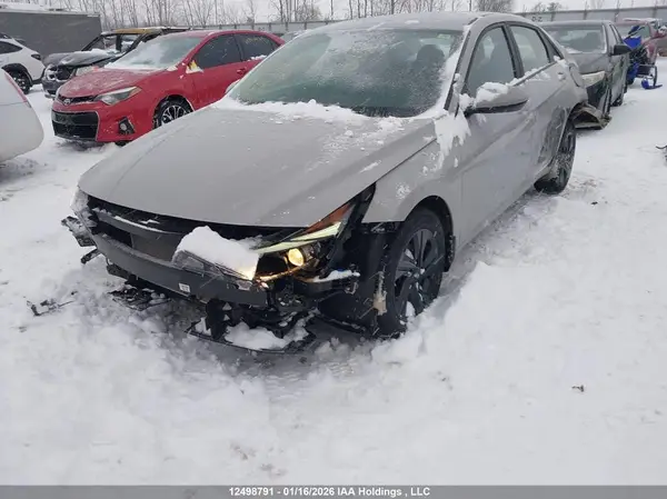 KMHLM4AGXNU306851 2022 HYUNDAI ELANTRA - Image 2
