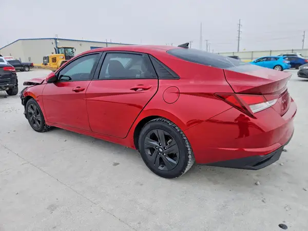 KMHLM4AGXNU306977 2022 HYUNDAI ELANTRA - Image 2