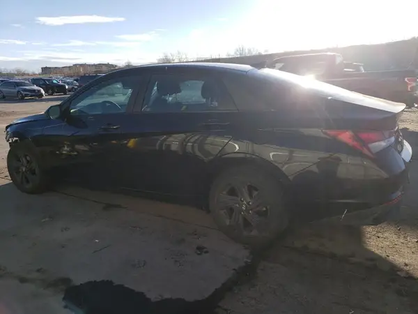 KMHLM4AGXNU309779 2022 HYUNDAI ELANTRA - Image 2