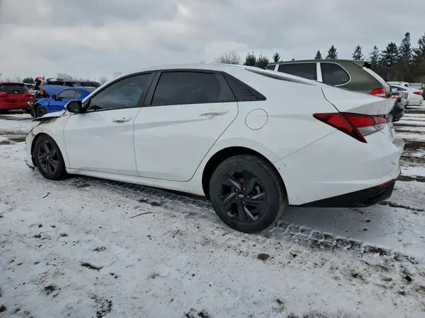 KMHLM4AGXNU320507 2022 HYUNDAI ELANTRA - Image 2