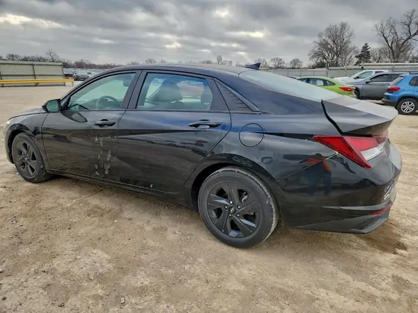 KMHLM4AGXNU322242 2022 HYUNDAI ELANTRA - Image 2