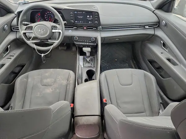 KMHLM4AGXNU322242 2022 HYUNDAI ELANTRA - Image 8