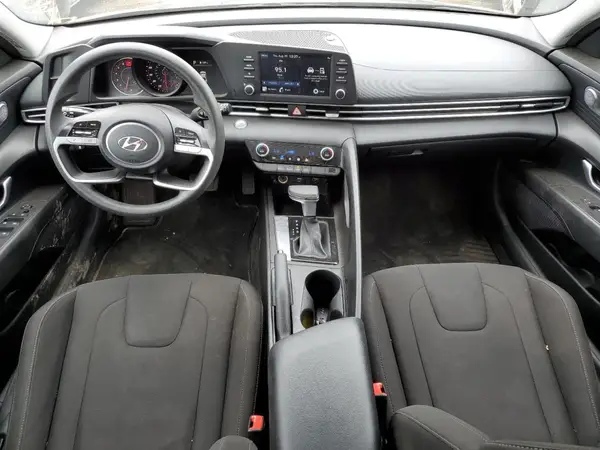 KMHLM4AGXNU325965 2022 HYUNDAI ELANTRA - Image 8