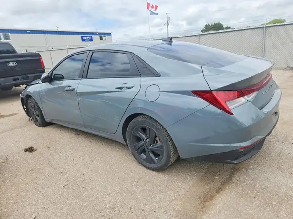 KMHLM4AGXNU326615 2022 HYUNDAI ELANTRA - Image 2