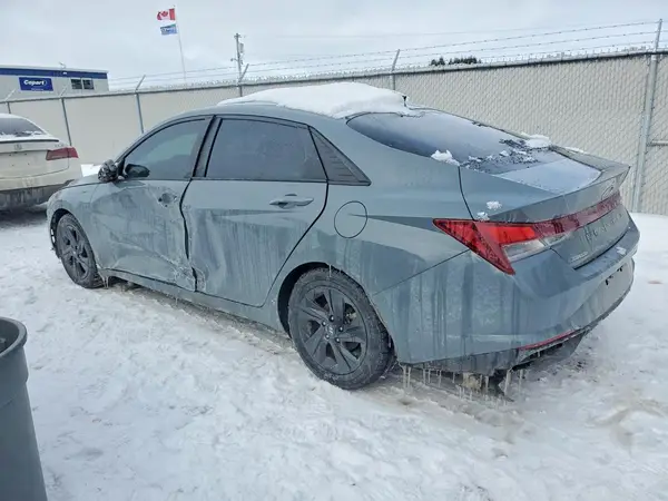 KMHLM4AGXNU334777 2022 HYUNDAI ELANTRA - Image 2