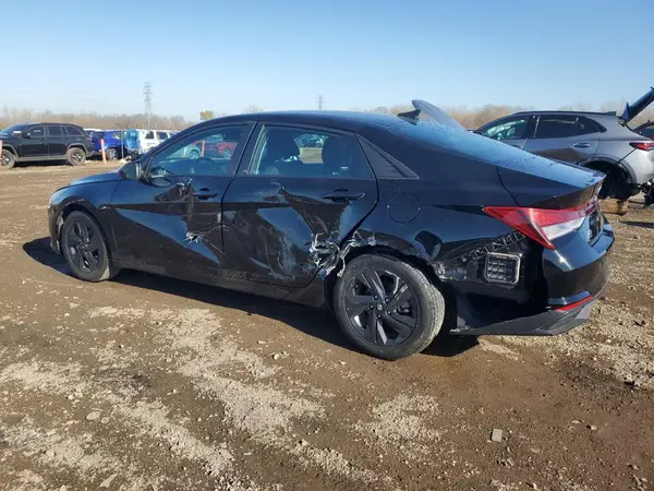 KMHLM4AGXNU335427 2022 HYUNDAI ELANTRA - Image 2
