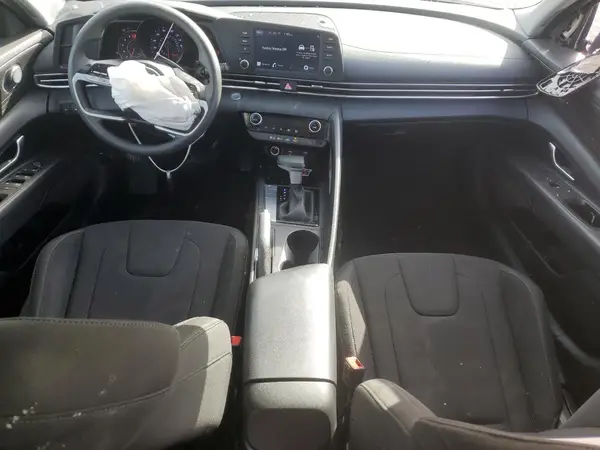 KMHLM4AGXNU348016 2022 HYUNDAI ELANTRA - Image 8