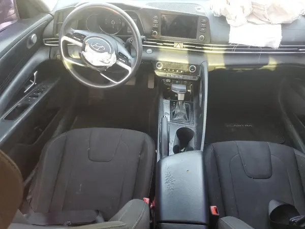 KMHLM4AGXNU348923 2022 HYUNDAI ELANTRA - Image 8