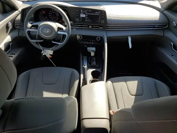 KMHLM4AGXNU351630 2022 HYUNDAI ELANTRA - Image 8