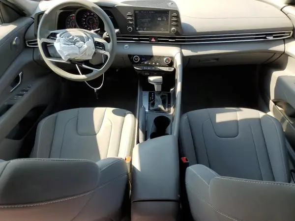 KMHLM4AGXNU351871 2022 HYUNDAI ELANTRA - Image 8