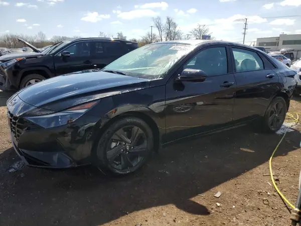 KMHLM4AGXNU357458 2022 HYUNDAI ELANTRA - Image 1