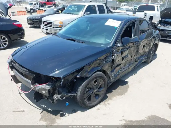 KMHLM4AGXNU361204 2022 HYUNDAI ELANTRA - Image 2