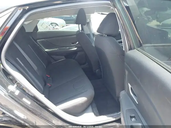 KMHLM4AGXNU361204 2022 HYUNDAI ELANTRA - Image 8