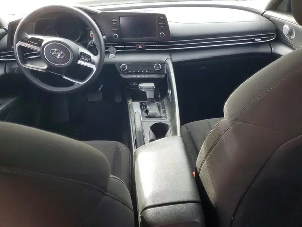 KMHLM4AGXNU361252 2022 HYUNDAI ELANTRA - Image 8