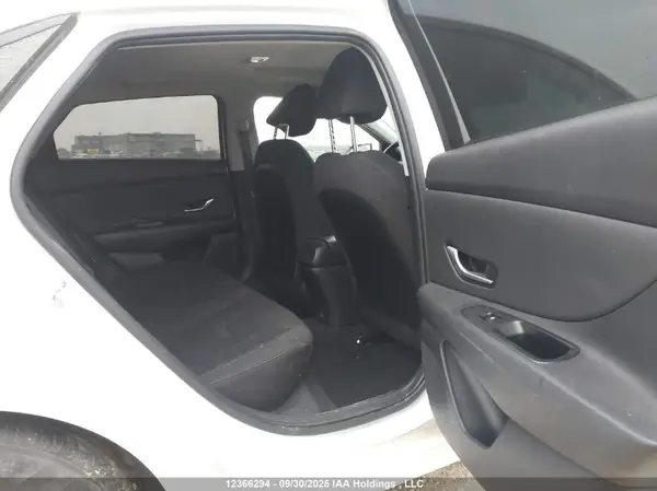 KMHLM4AGXPU379933 2023 HYUNDAI ELANTRA - Image 8