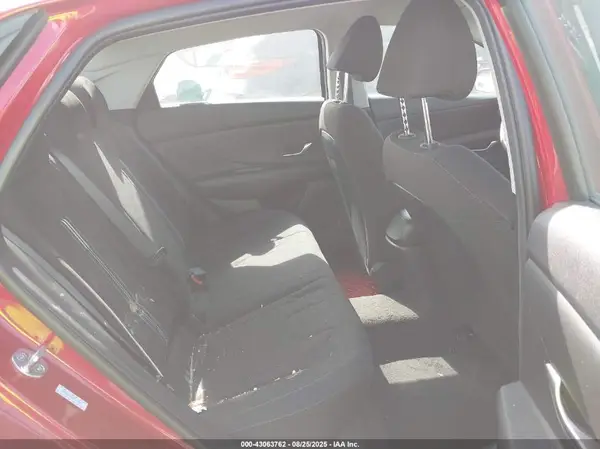 KMHLM4AGXPU395601 2023 HYUNDAI ELANTRA - Image 8