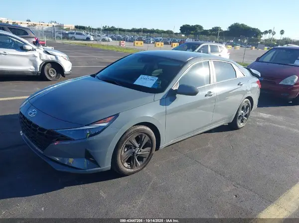 KMHLM4AGXPU396988 2023 HYUNDAI ELANTRA - Image 2