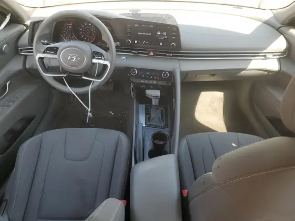 KMHLM4AGXPU424076 2023 HYUNDAI ELANTRA - Image 8