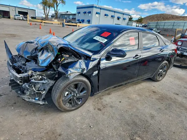 KMHLM4AGXPU438835 2023 HYUNDAI ELANTRA - Image 1