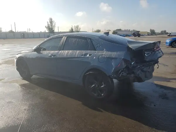 KMHLM4AGXPU443131 2023 HYUNDAI ELANTRA - Image 2