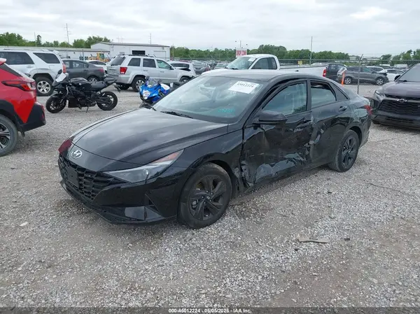 KMHLM4AGXPU465209 2023 HYUNDAI ELANTRA - Image 2