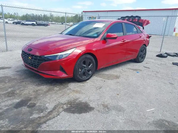 KMHLM4AGXPU471172 2023 HYUNDAI ELANTRA - Image 2