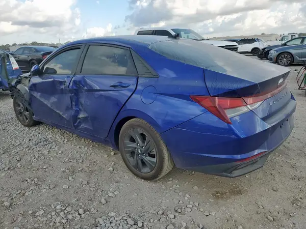KMHLM4AGXPU477361 2023 HYUNDAI ELANTRA - Image 2