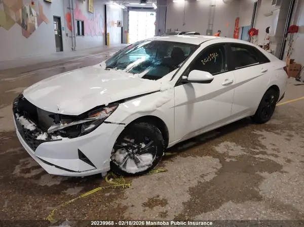 KMHLM4AGXPU481166 2023 HYUNDAI ELANTRA - Image 2