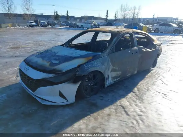 KMHLM4AGXPU482012 2023 HYUNDAI ELANTRA - Image 2